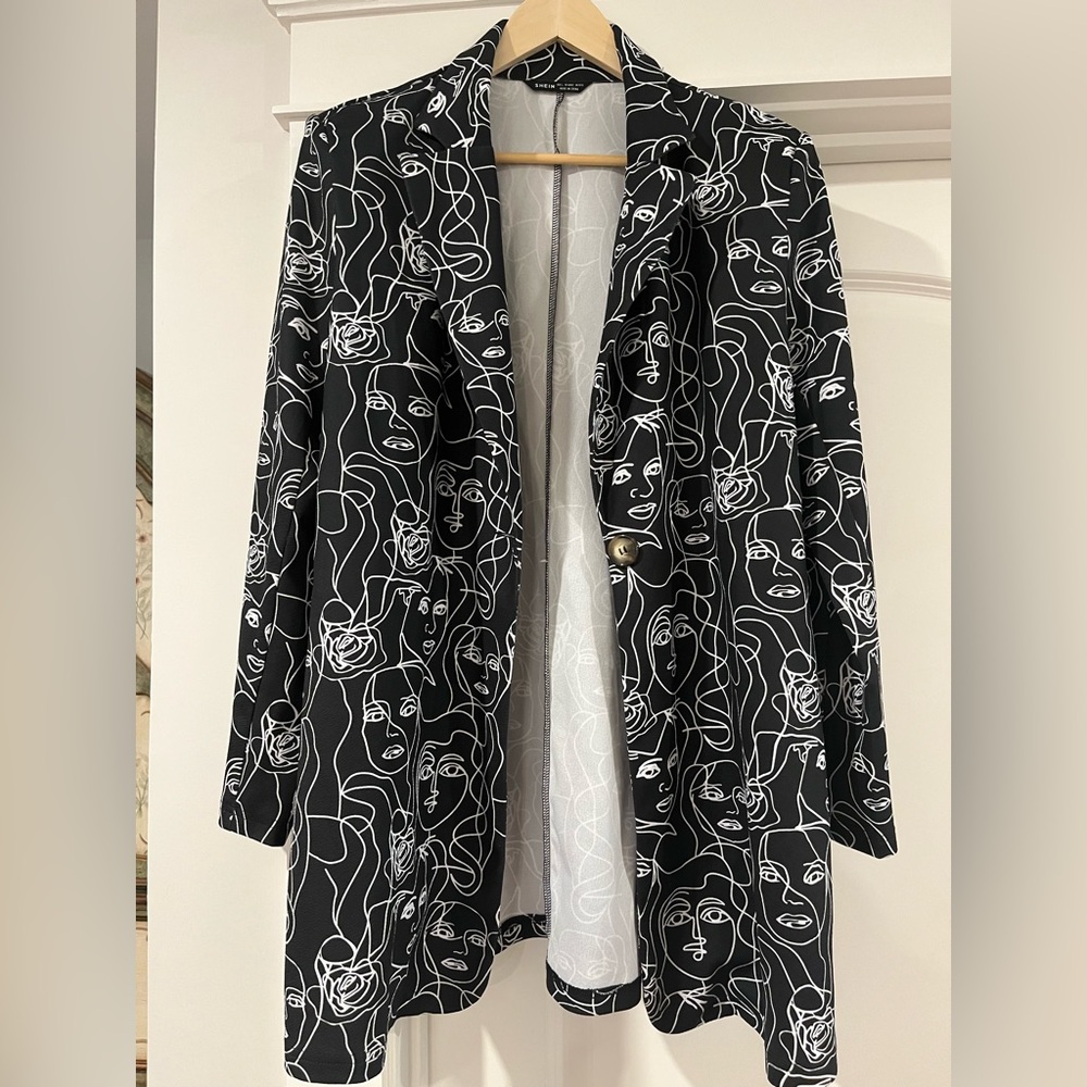 Abstract Face Print Black Jacket blazer!